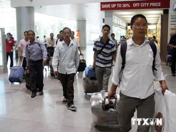 Nearly 67,000 labourers sent overseas in H1 hinh anh 1