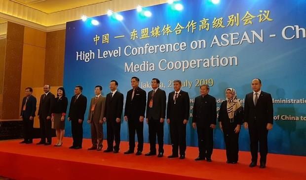 ASEAN- China ties enter new development phase: Ambassador hinh anh 1