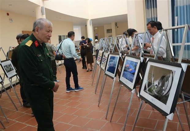 Lives in southern region portrayed in photographs hinh anh 1