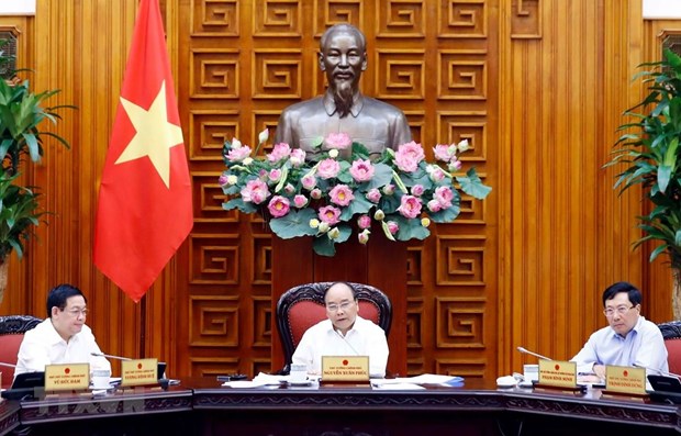 PM calls for more efforts to develop key economic regions hinh anh 1