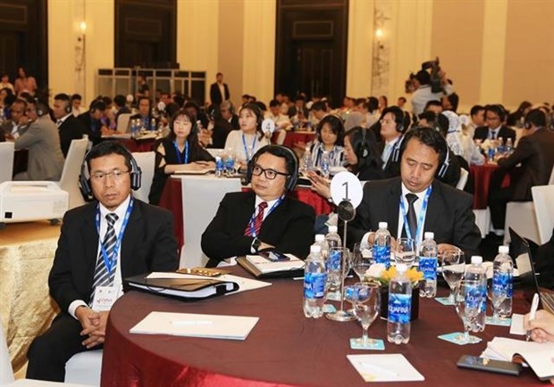 Programme promotes foreign language training for cadres, civil servants hinh anh 1