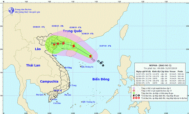 Low tropical pressure in East Sea strengthens into storm hinh anh 1