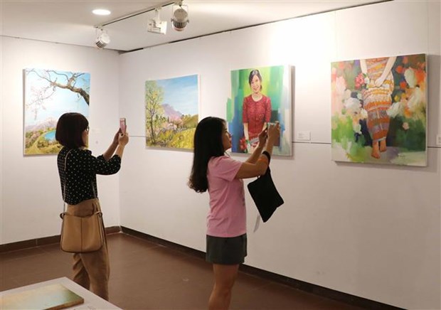 Da Nang hosts first international fine arts exchange workshop & exhibition hinh anh 1