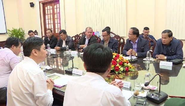 Dong Thap, Cambodia’s Pray Veng province step up trade cooperation hinh anh 1