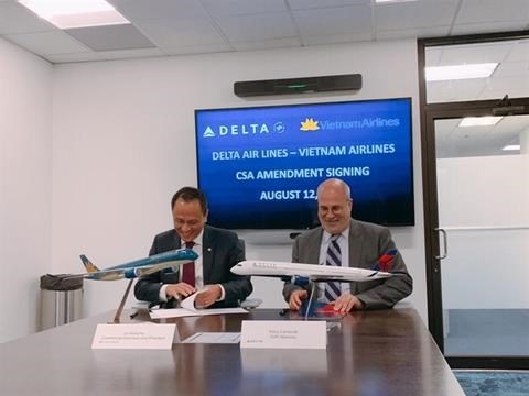 Vietnam Airlines, US’s Delta ink code sharing agreement hinh anh 1