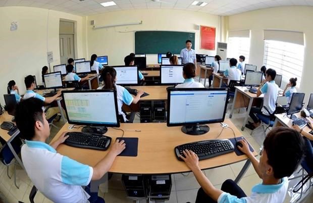Vietnam needs up to 90,000 IT workers in 2019 hinh anh 1