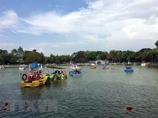HCM City celebrates national holidays with various activities hinh anh 1