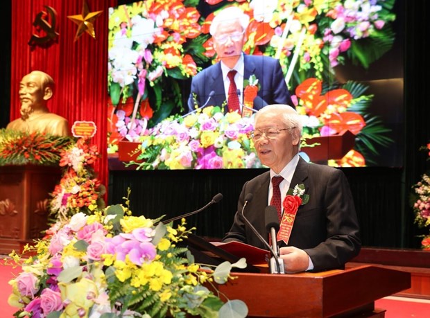 Top leader asks academy of politics to build development strategy hinh anh 1