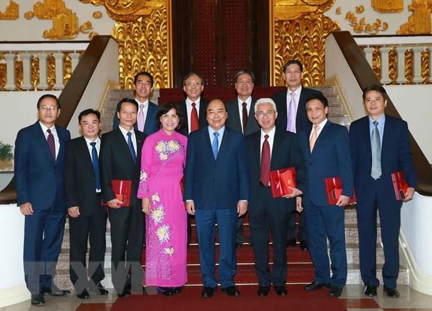 PM receives ambassadors, heads of representative agencies hinh anh 1
