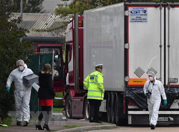 British Ambassador shares condolences over Essex lorry tragedy hinh anh 1