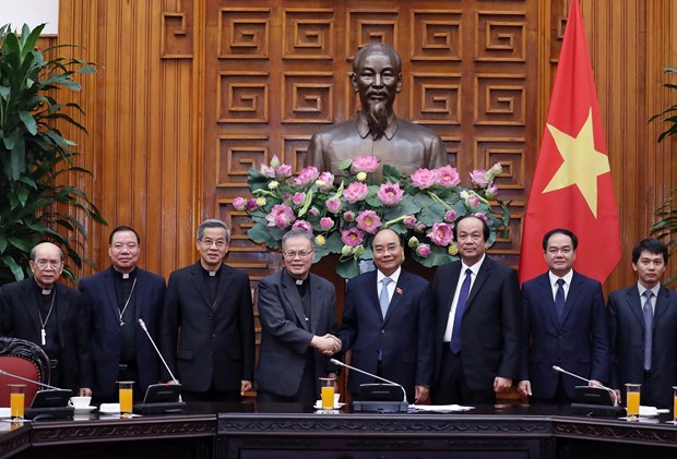 PM receives members of Catholic Bishops’ Conference of Vietnam hinh anh 1