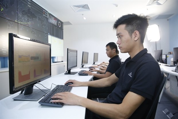 Minister urged mastering technologies to better cybersecurity hinh anh 1