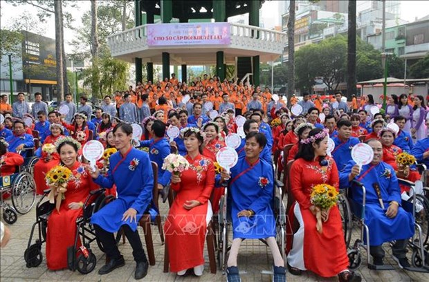 HCM City: Group wedding held for disabled people hinh anh 1