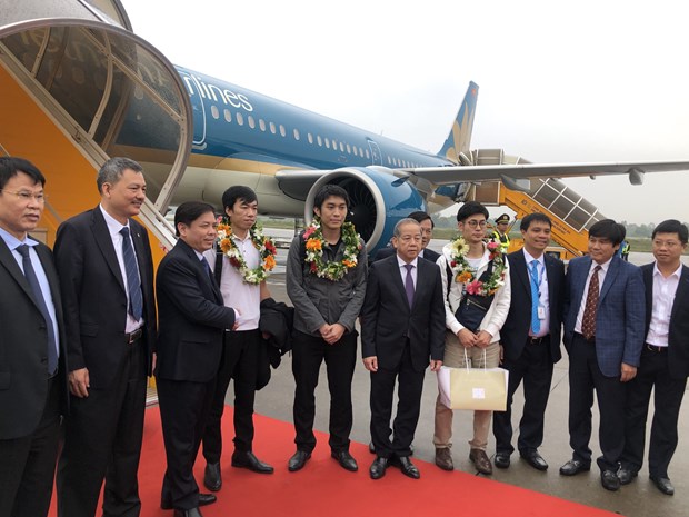 Air travel projected to grow 12 percent in 2019: ACV hinh anh 1