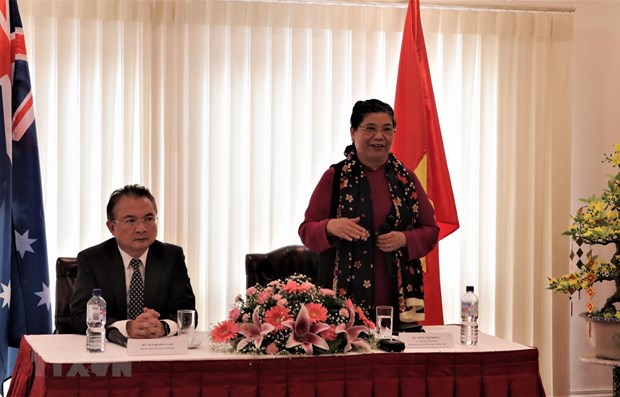 Legislative leader meets Vietnamese community in Australia hinh anh 1