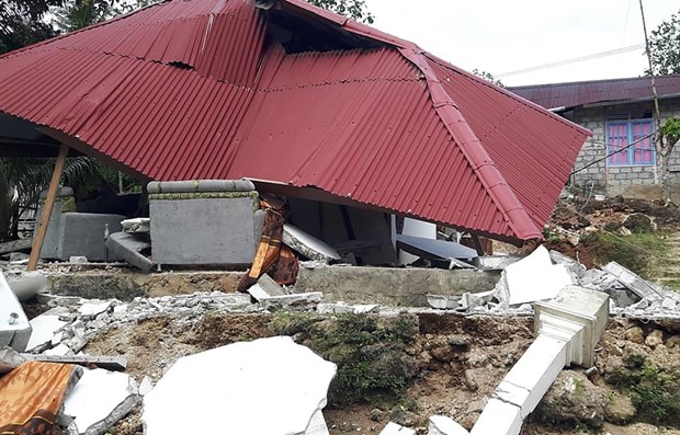 5.9-magnitude earthquake strikes central Indonesia hinh anh 1