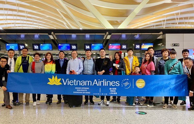 Vietnam Airlines launches Da Nang-Shanghai route hinh anh 1