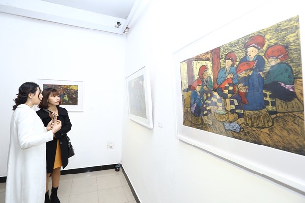 Art exhibition held to mark Party’s founding anniversary hinh anh 1