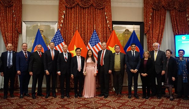 Activities launched to mark 25 years of Vietnam-US diplomatic ties hinh anh 1
