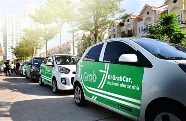 GrabCar Electric launched in Indonesia hinh anh 1