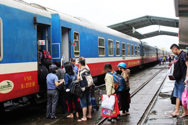 Lao Cai suspends trains to China due to coronavirus outbreak hinh anh 1