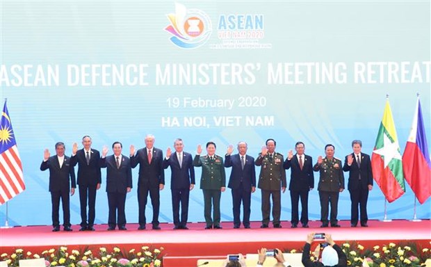 Joint Statement by ASEAN Defence Ministers on Defence Cooperation Against Disease Outbreaks hinh anh 1