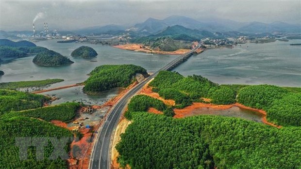 Quang Ninh: 108 million USD for infrastructure development in Ha Long city hinh anh 1