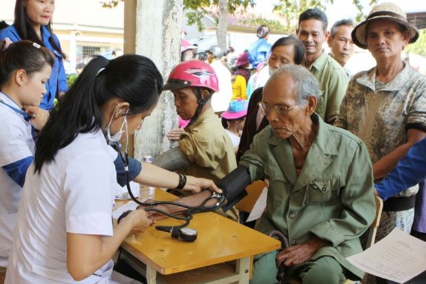 Highlights of health sector’s 65-year achievements hinh anh 1
