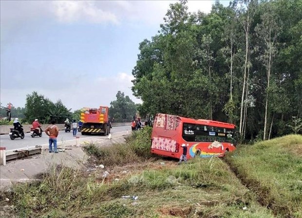 Traffic accidents kill 1,125 people in two months hinh anh 1