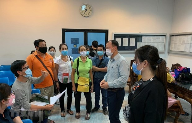 Embassy helps stranded Vietnamese in Thailand fly home hinh anh 1