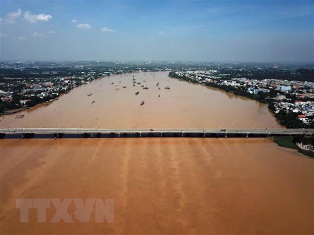 Ministry proposes exempting charges for granting rights to exploit water resources hinh anh 1