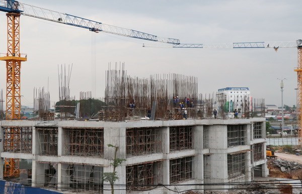 Demand for workers among construction companies down in Q1 hinh anh 1