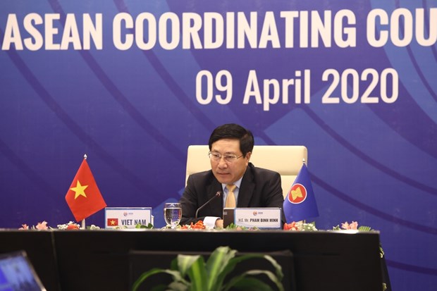 ASEAN 2020: ASEAN looks into coordinating measures to curb epidemic spread hinh anh 1
