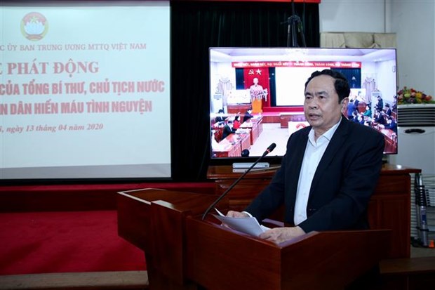 Front Central Committee calls on people to donate blood hinh anh 1