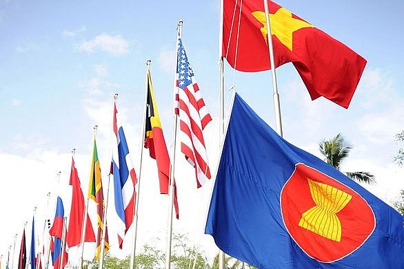 Summits enable ASEAN leaders to affirm determination to build community hinh anh 1