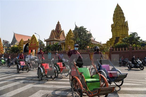 Cambodia extends travel ban on citizens from US, Iran, four EU nations hinh anh 1