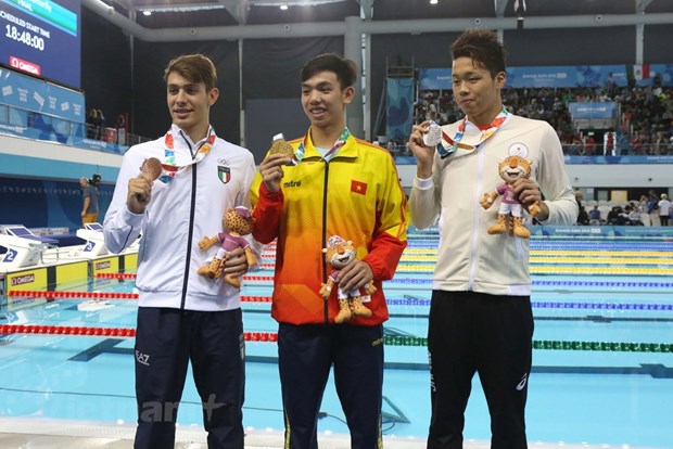 Young talent swimming towards Olympic dreams hinh anh 3