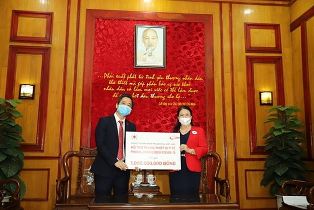 Prudential provides additional support to doctors, medical staff fighting COVID-19 hinh anh 1