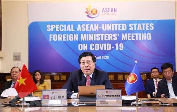 ASEAN 2020: Vietnam vows to partner with others to fight COVID-19 hinh anh 1