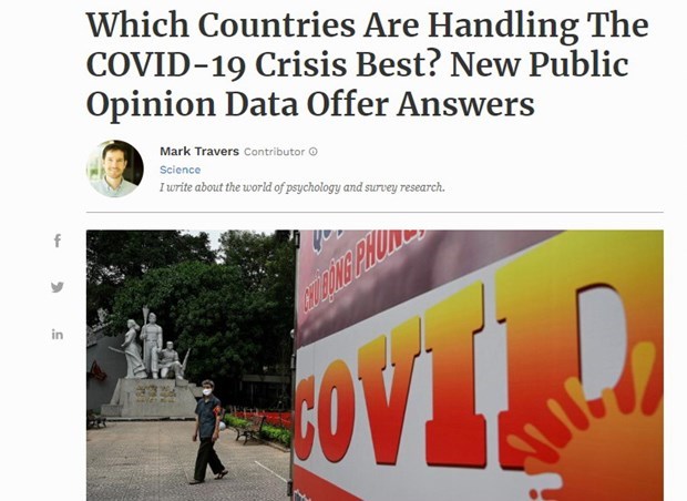 Vietnamese in favour of Government’s response to COVID-19: Forbes hinh anh 1