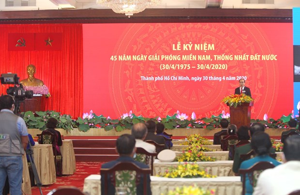 National Reunification Day observed in HCM City hinh anh 1
