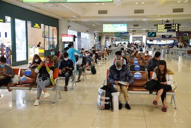 Noi Bai International Airport catering to more flights hinh anh 1