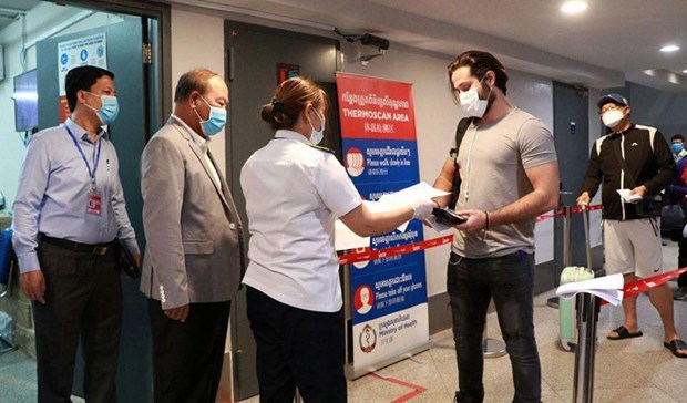 Cambodia: air passengers must undergo quarantine hinh anh 1