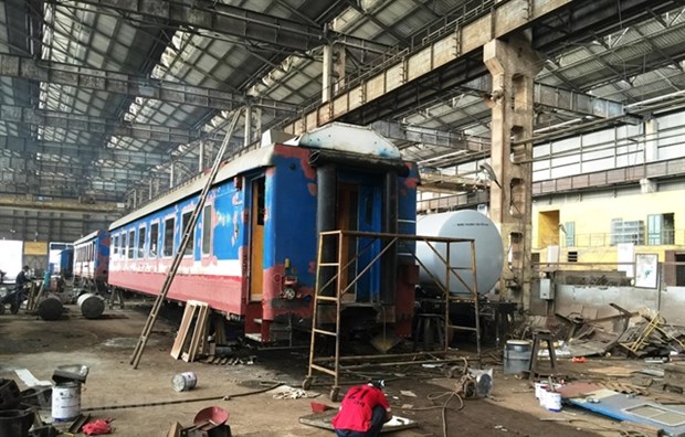 VNR proposes extending expiry date for locomotives, carriages hinh anh 1