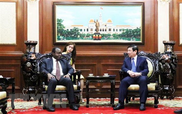 HCM City ready to boost ties with Angola, Armenia hinh anh 1
