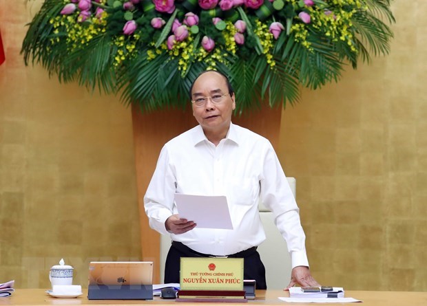 Government starts reviewing socio-economic development in May hinh anh 1