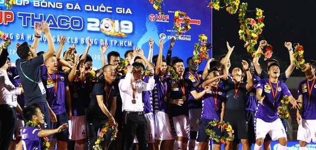 AFC praises 2020 V.League ahead of resumption hinh anh 1