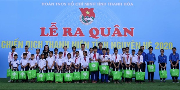 Over 1,000 youths in Thanh Hoa join summer volunteer campaign hinh anh 1