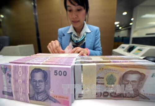 Thailand’s baht surges due to foreign inflows hinh anh 1