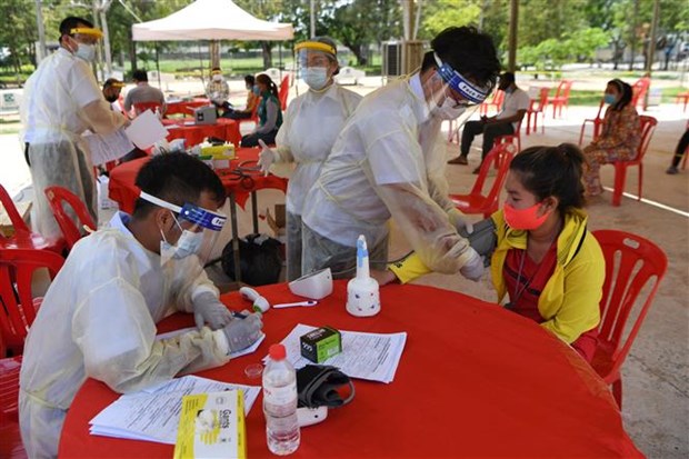 Cambodia supports poor residents amid pandemic hinh anh 1